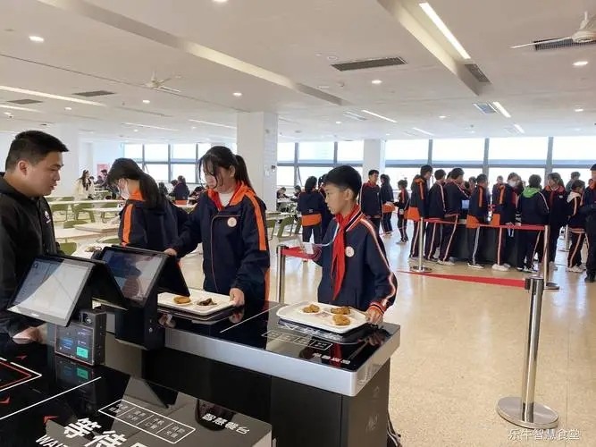 智慧食堂來臨，食堂承包公司如何選擇智慧食堂品牌？